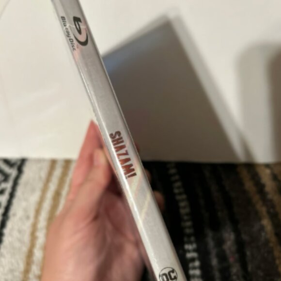 SEALED NEW Shazam! Blu Ray DC Comics Superhero Movie - Picture 3 of 3